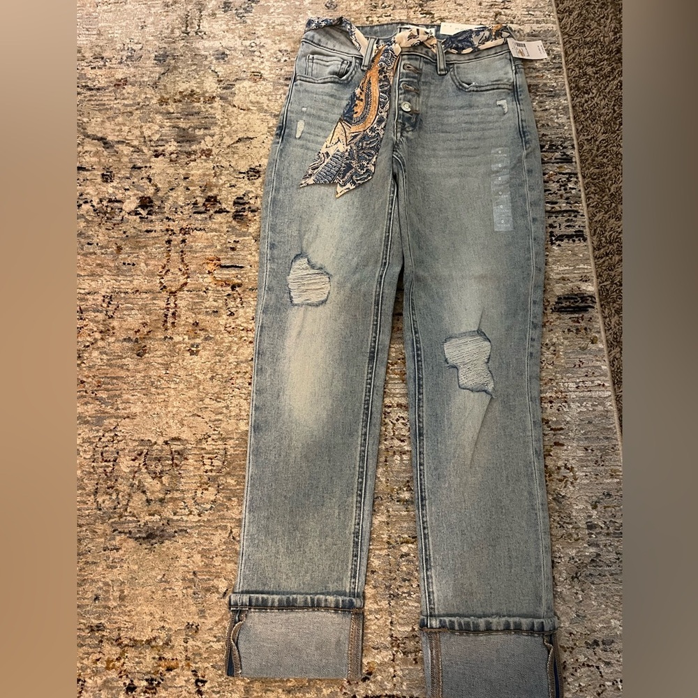 NWT Maurices Light Blue Distressed Cropped Jeans